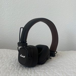 Marshall Major IV Headphones